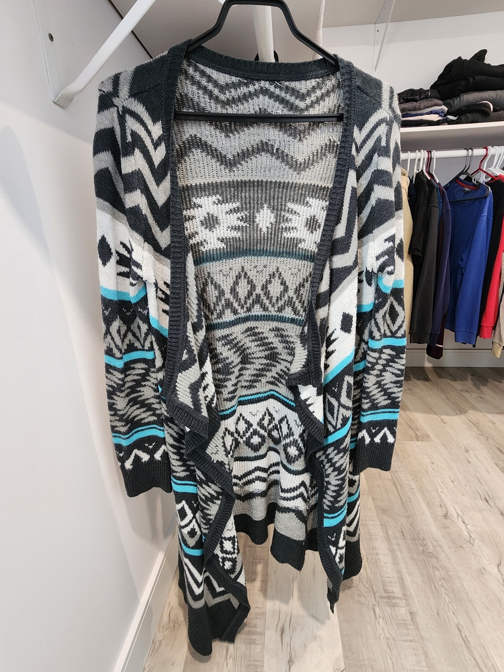 Open-Front Geometric Pattern Women’s Cardigan Sweater - Black, White & Teal